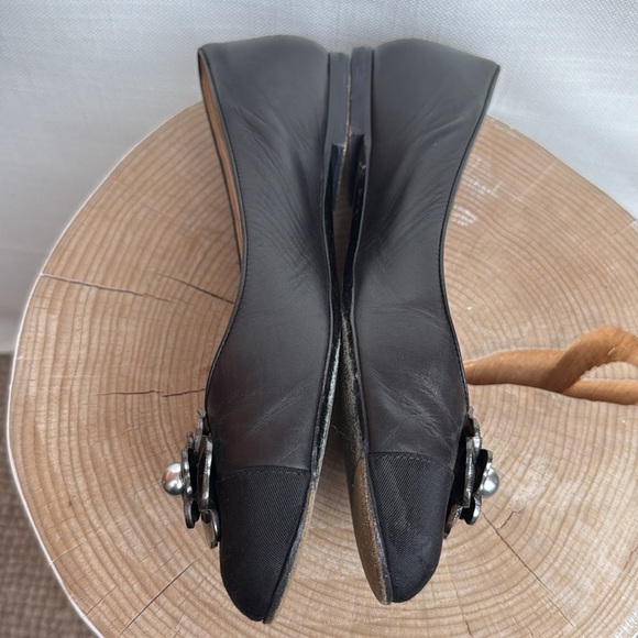 Authentic CHANEL Camellia Ballet Flats | Size 40 | Luxury Leather/Satin - Picture 6 of 13